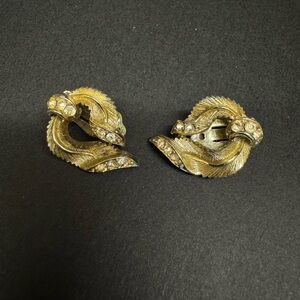 Vintage Lisner Clip-On Earrings